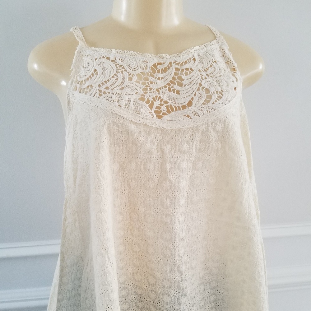Crochet detail top - Picture 3 of 6